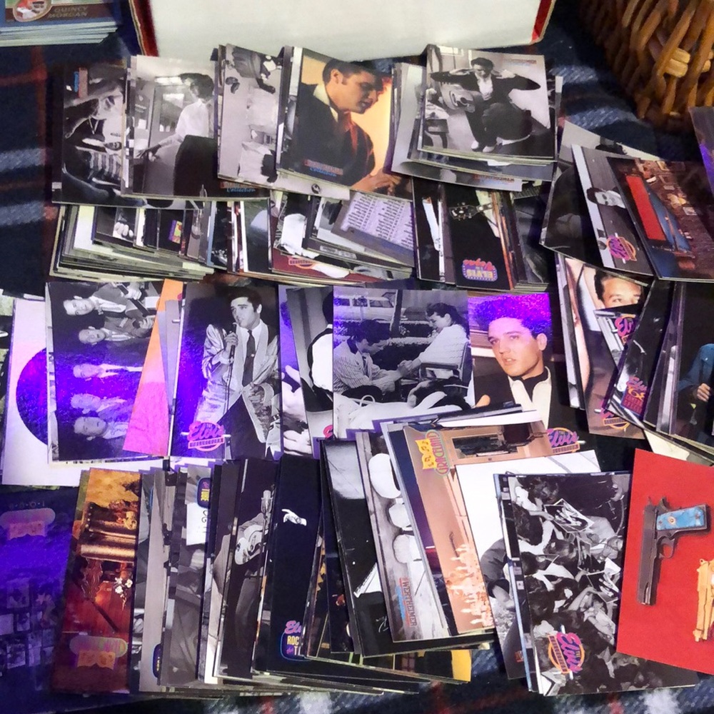 1992-1993 Elvis Presley card lot